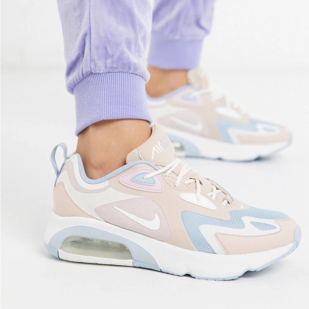 Nike Air Max 200 Barely Rose